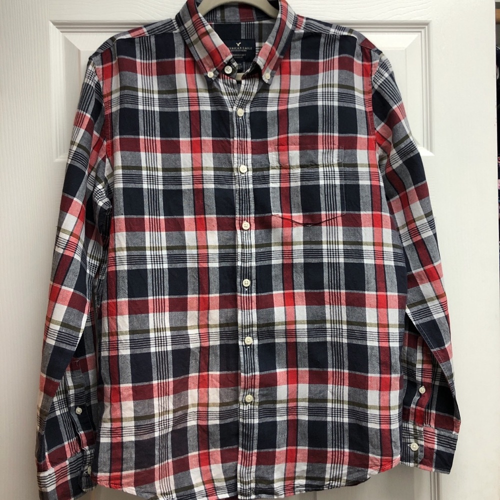 American Eagle Outfitters Red, Navy & White Plaid Button-Down Shirt